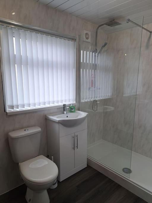 1 Bed Apart Dowlais Dış mekan fotoğraf