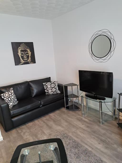 1 Bed Apart Dowlais Dış mekan fotoğraf
