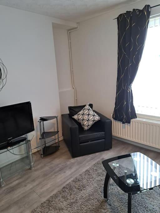 1 Bed Apart Dowlais Dış mekan fotoğraf